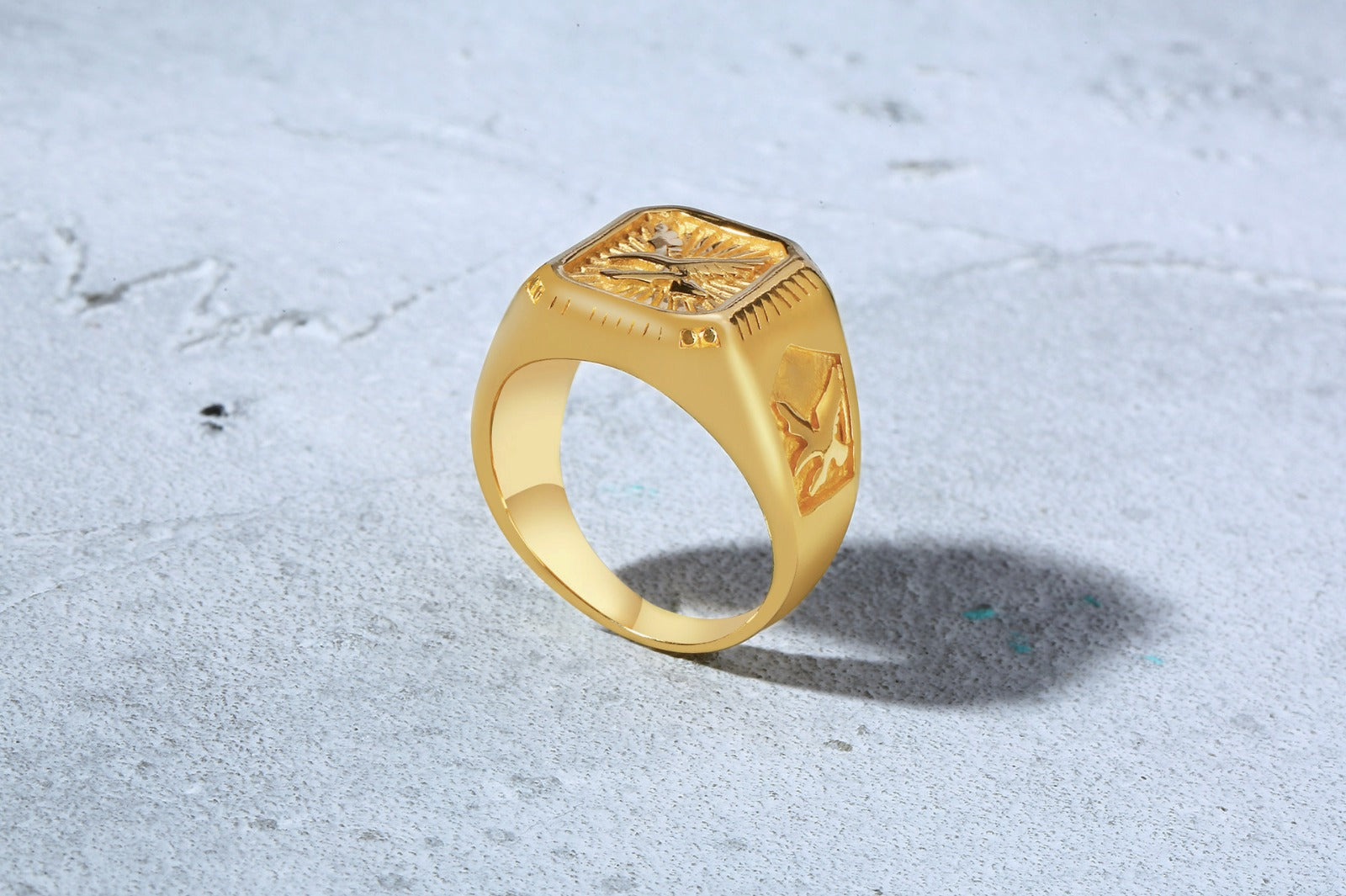 17mm Signet Ring Gold